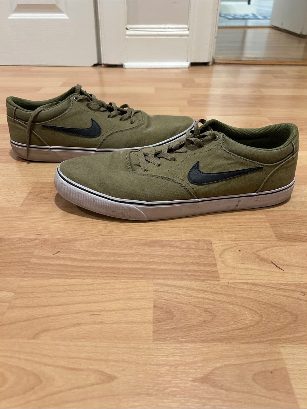 Nike SB Chron 2 Canvas (DM3494-301, Pilgrim/Pilgrim/White/Black)